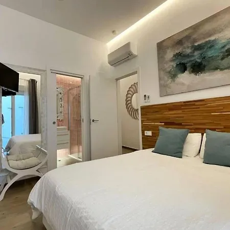 Luxury Family Homes - Chinorros *